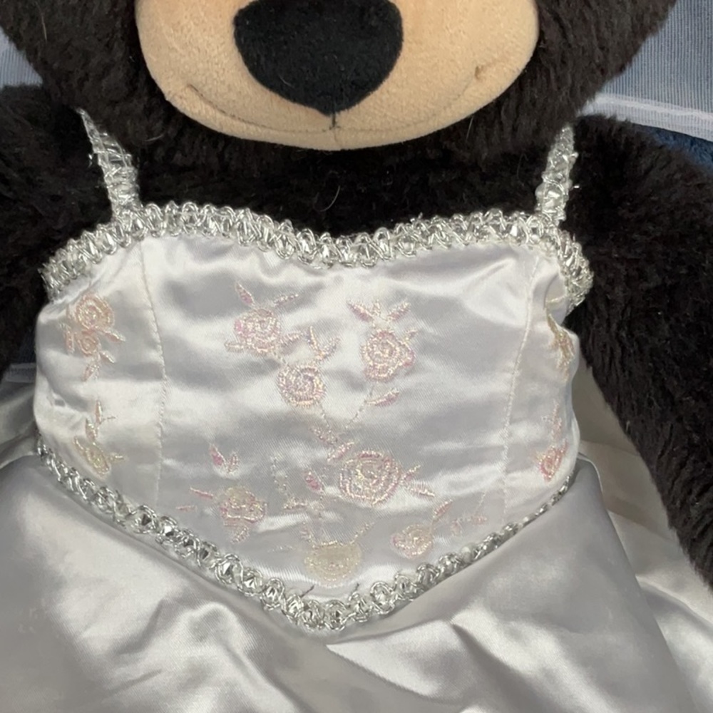 Build-A-Bear Bridal Set - Picture 2 of 12